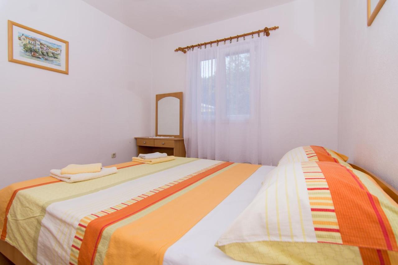 Holidays Apartments Slanada With Terrace And Sea View, Near The Beach & Town Trogir, Free Parking, Quiet Place On Peninsula Ciovo Exterior photo