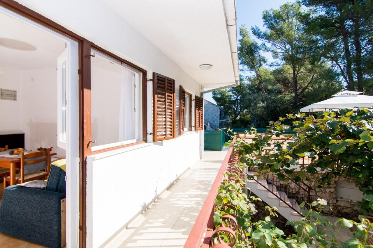 Holidays Apartments Slanada With Terrace And Sea View, Near The Beach & Town Trogir, Free Parking, Quiet Place On Peninsula Ciovo Exterior photo