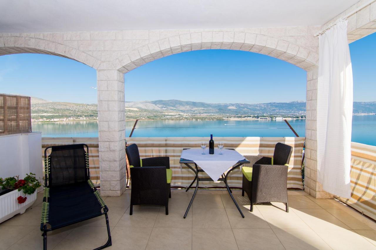 Holidays Apartments Slanada With Terrace And Sea View, Near The Beach & Town Trogir, Free Parking, Quiet Place On Peninsula Ciovo Exterior photo