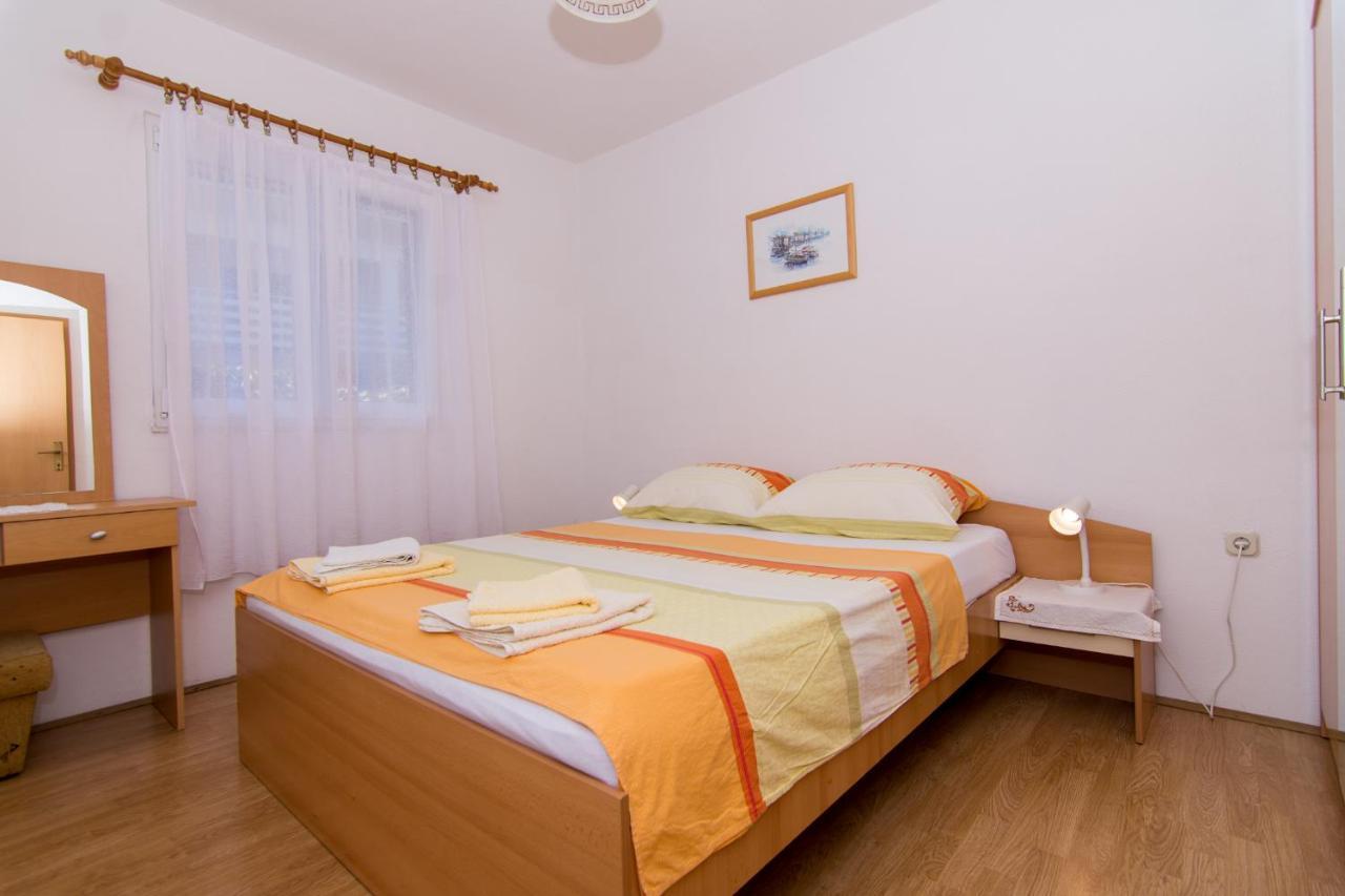 Holidays Apartments Slanada With Terrace And Sea View, Near The Beach & Town Trogir, Free Parking, Quiet Place On Peninsula Ciovo Exterior photo