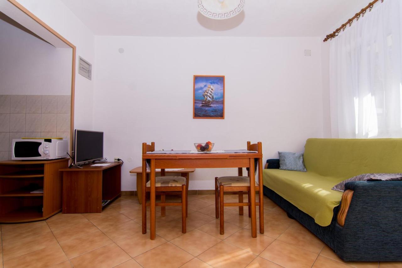 Holidays Apartments Slanada With Terrace And Sea View, Near The Beach & Town Trogir, Free Parking, Quiet Place On Peninsula Ciovo Exterior photo